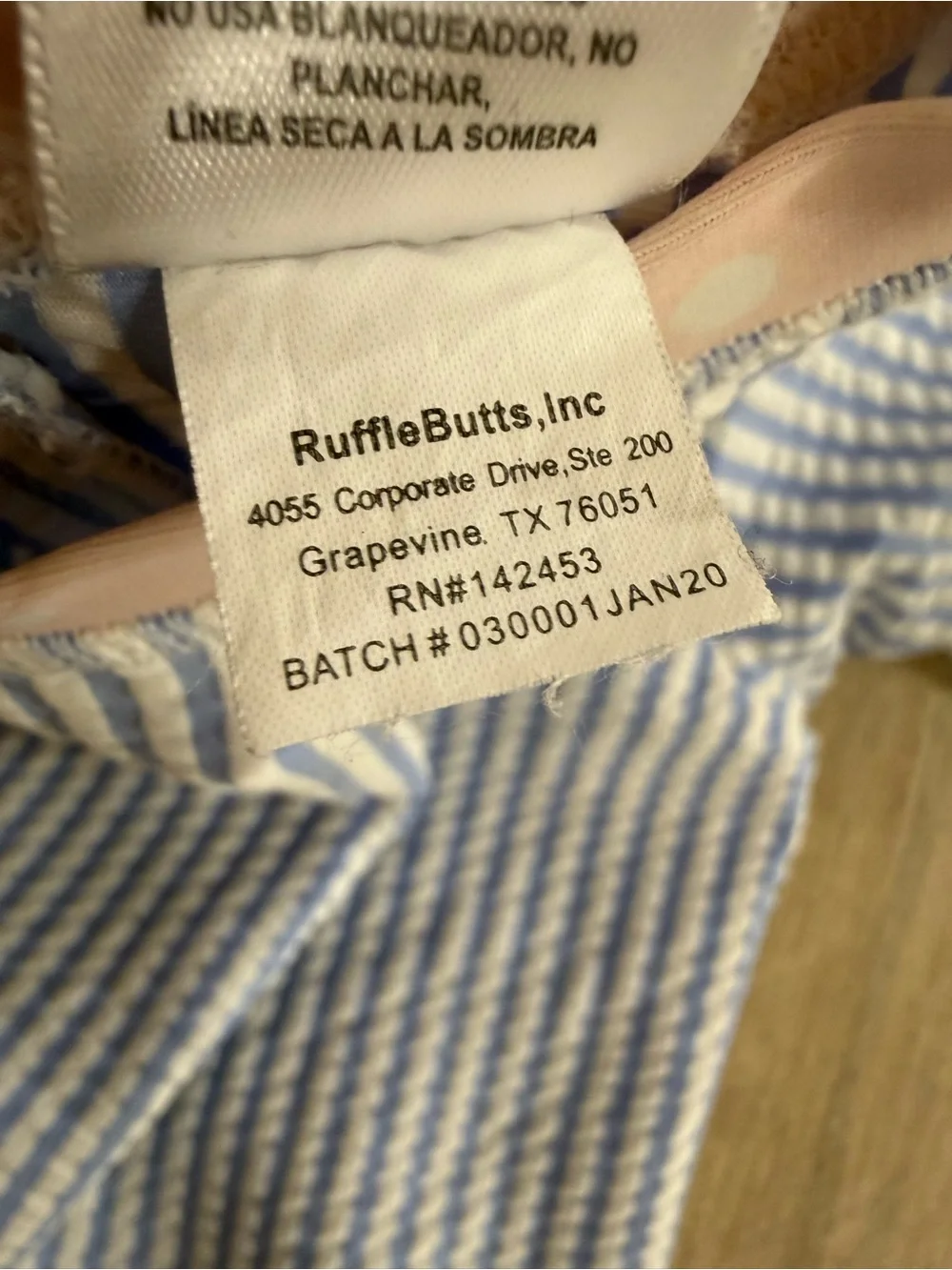 Ruffle Butt’s Baby Girls Seersucker Stripe Rashguard One Piece Swimsuit 6-12 mo